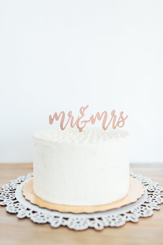 "Mr and Mrs" Cake Topper